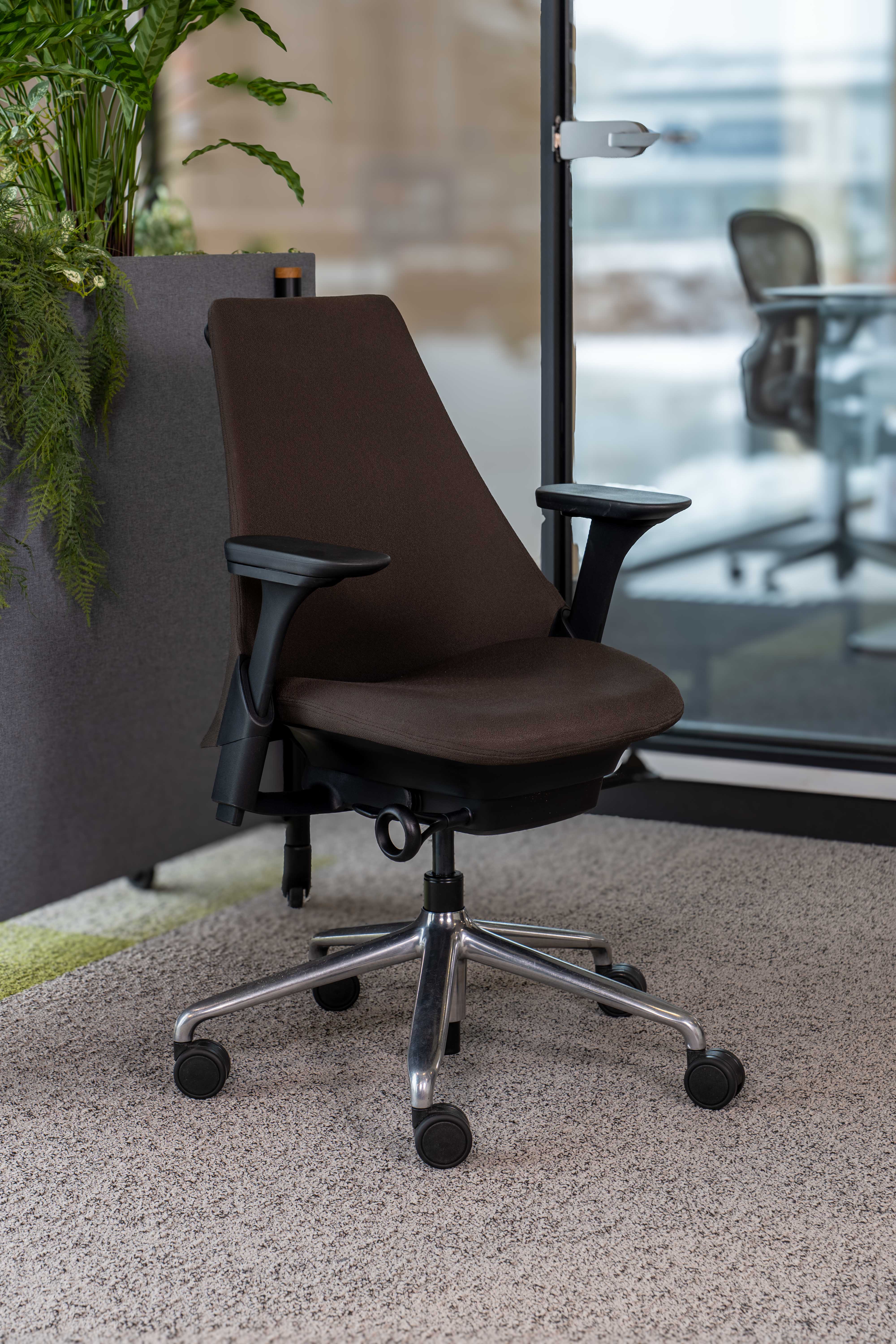 Refurbished Herman Miller Sayl