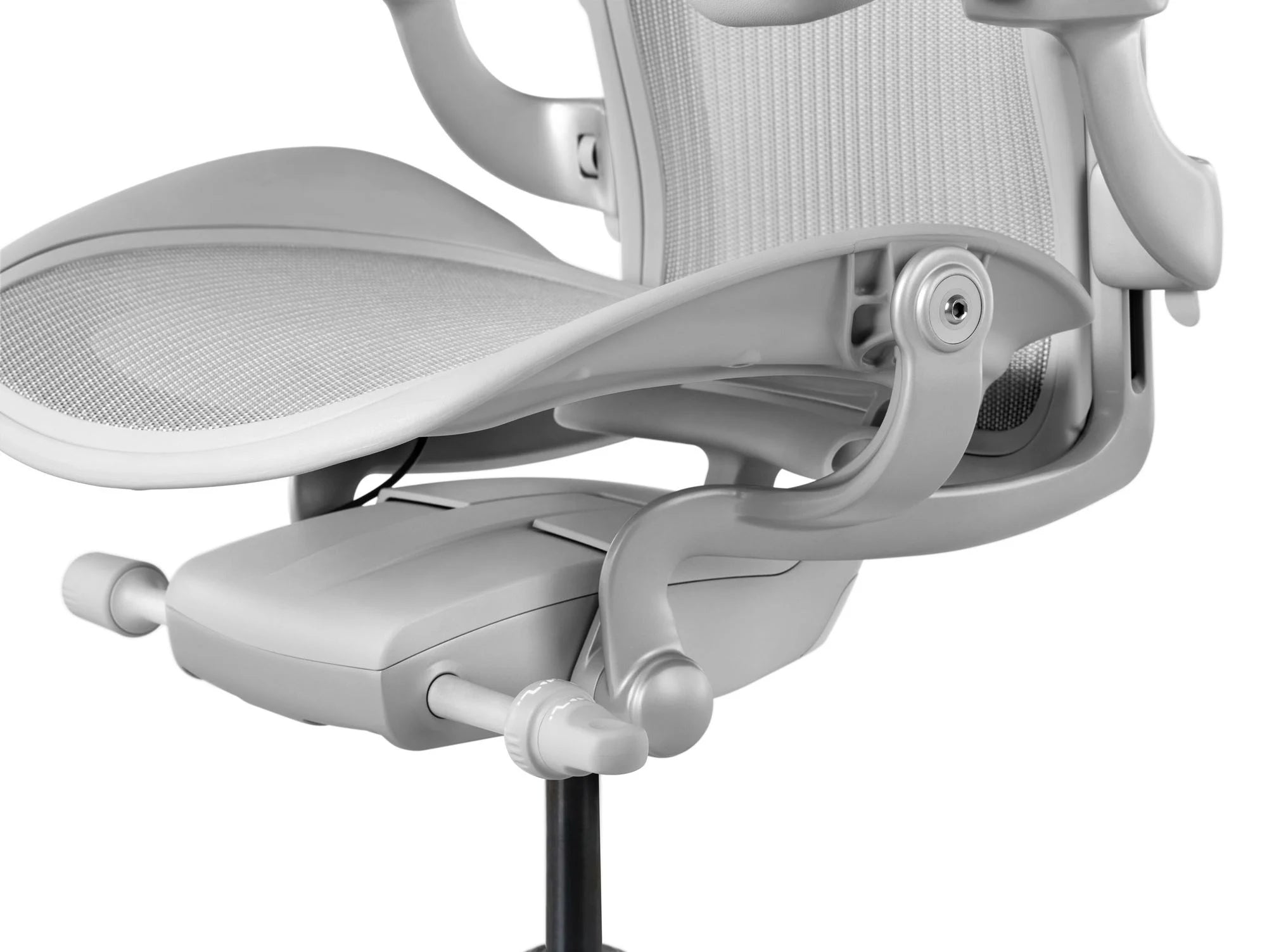 Odnowione krzesło Herman Miller Aeron Remastered Mineral