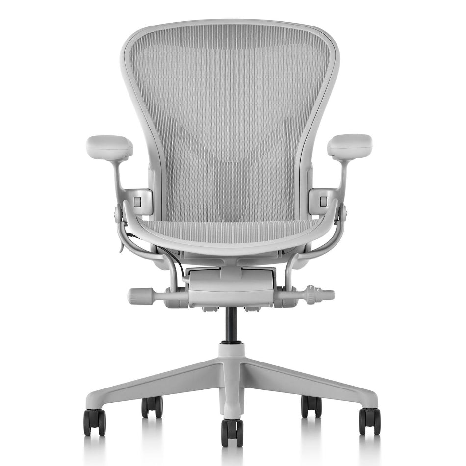 Odnowione krzesło Herman Miller Aeron Remastered Mineral