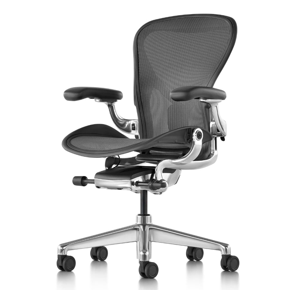 Odnowione krzesło Herman Miller Aeron Remastered z polerowanego aluminium