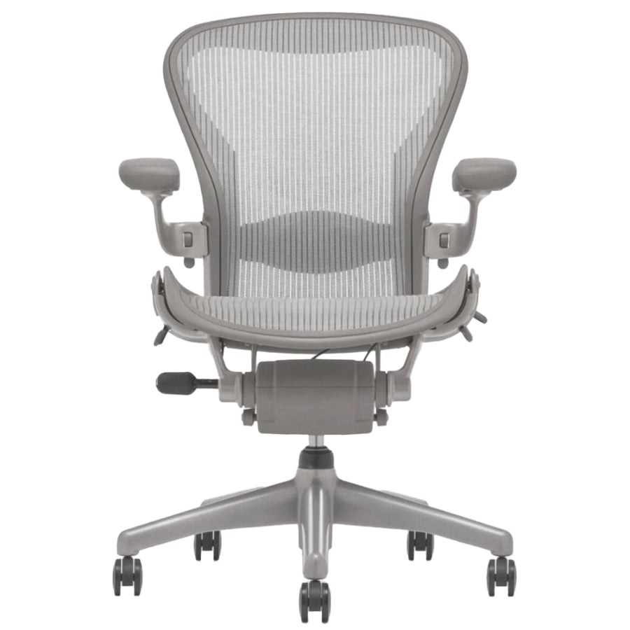 Odnowione krzesło Herman Miller Aeron Classic (tytanowe)